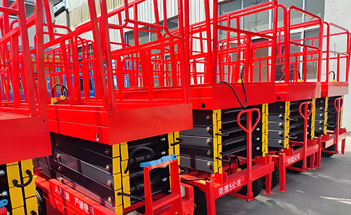 How to disassemble the motor of the mobile scissor lift